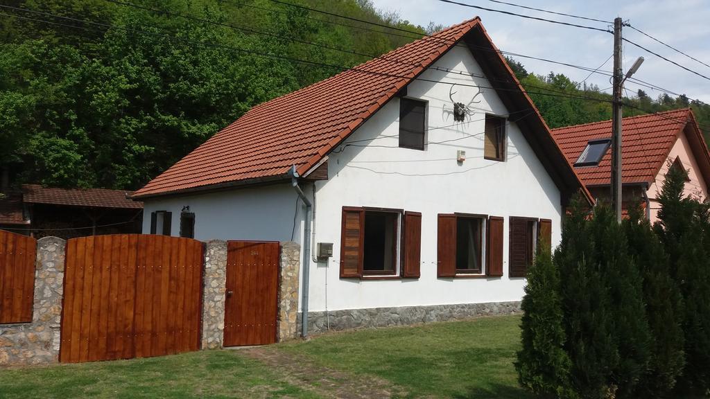 Вілла Casa Саска-Монтана Екстер'єр фото